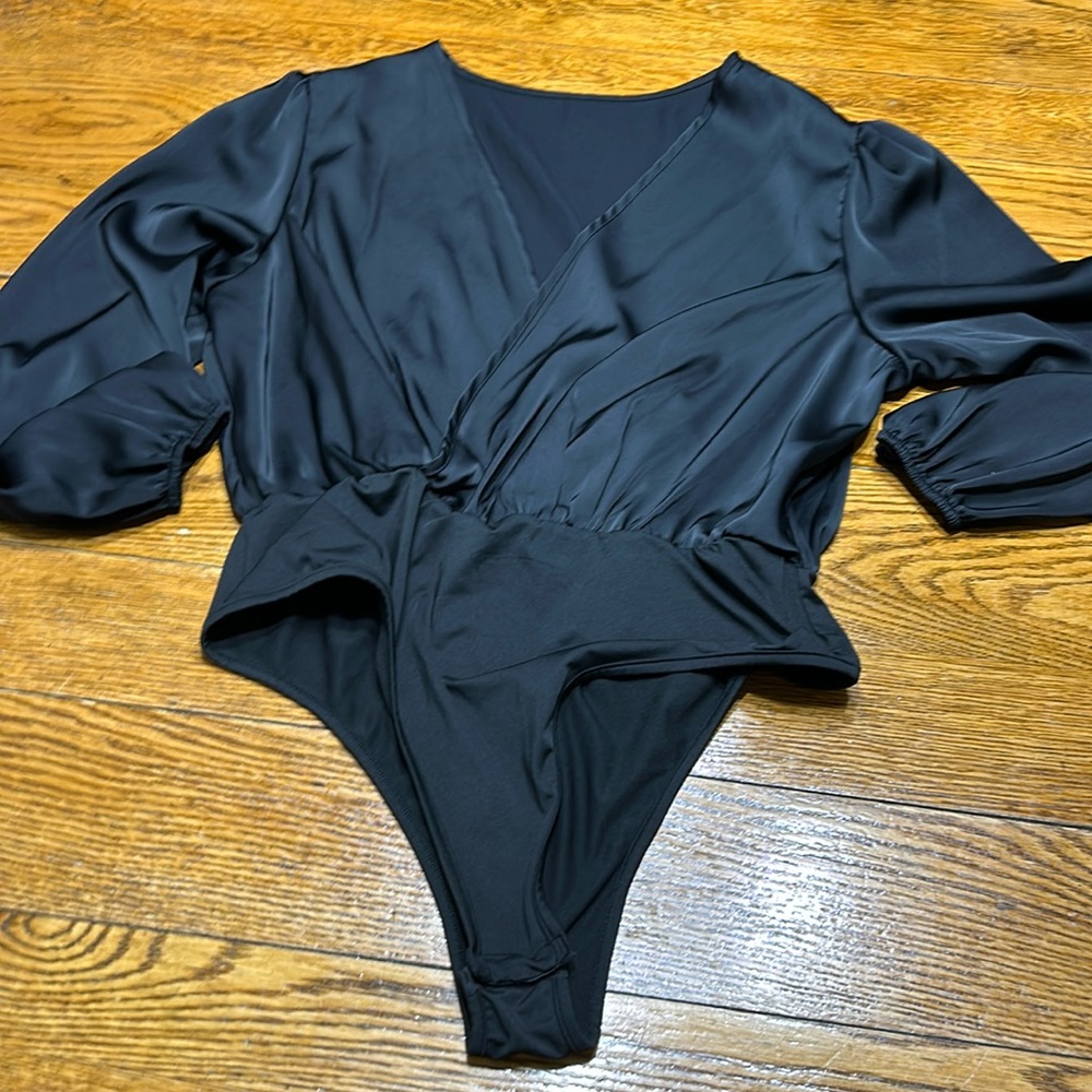 SHEIN black wrap front long sleeve body suit. Size 1XL